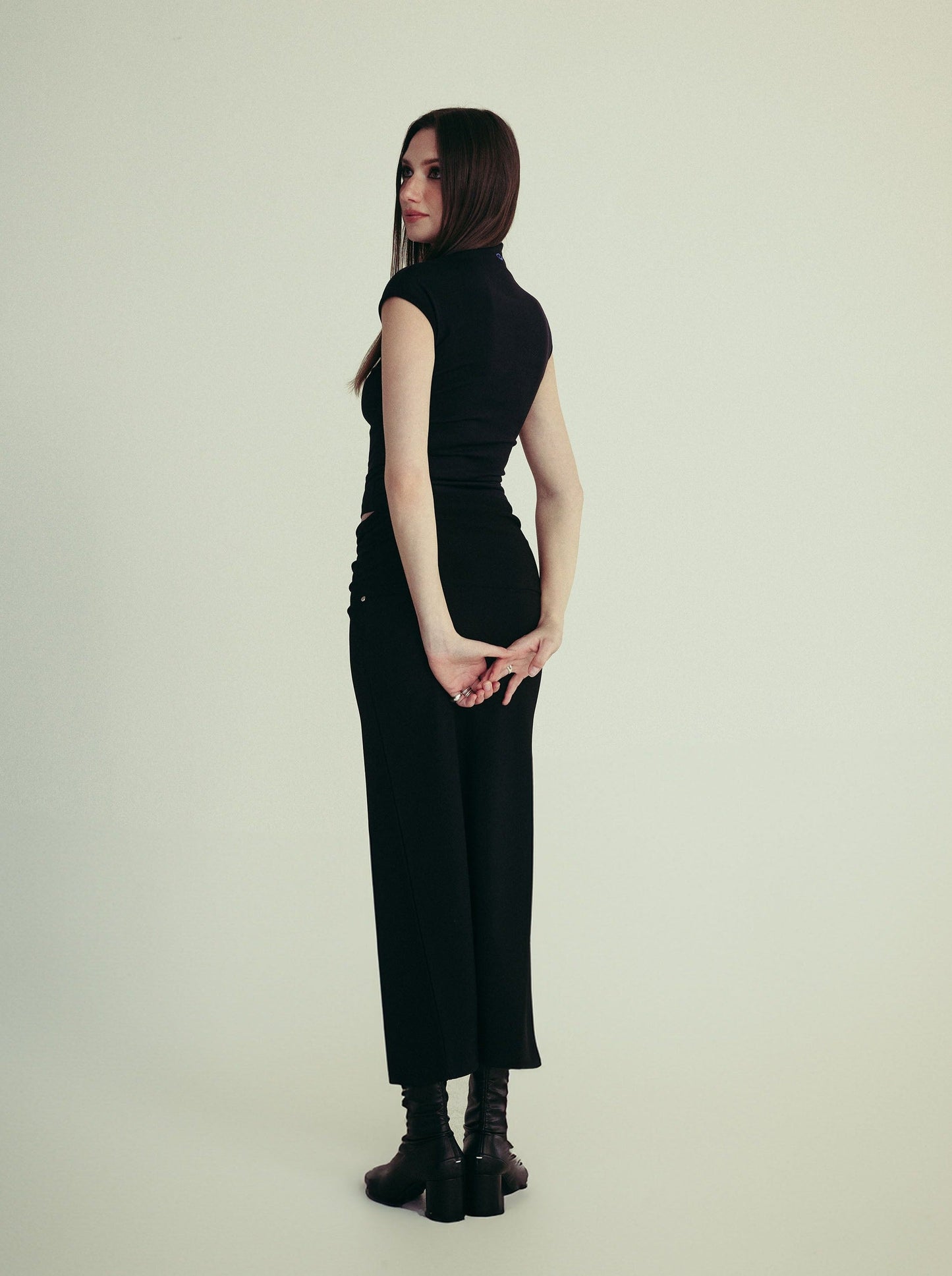 ANGIE reversible mockneck top - onyx