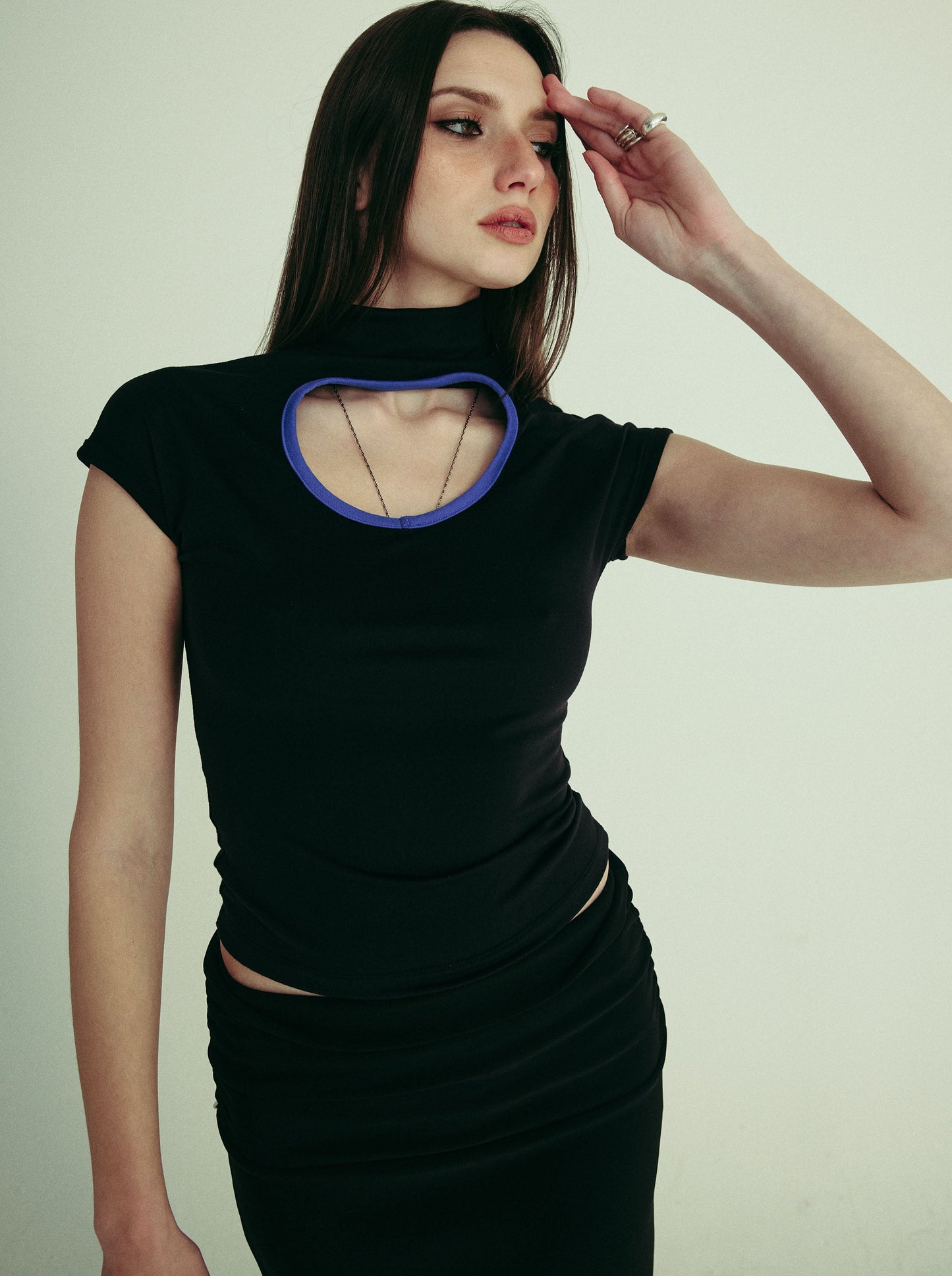 ANGIE reversible mockneck top - onyx