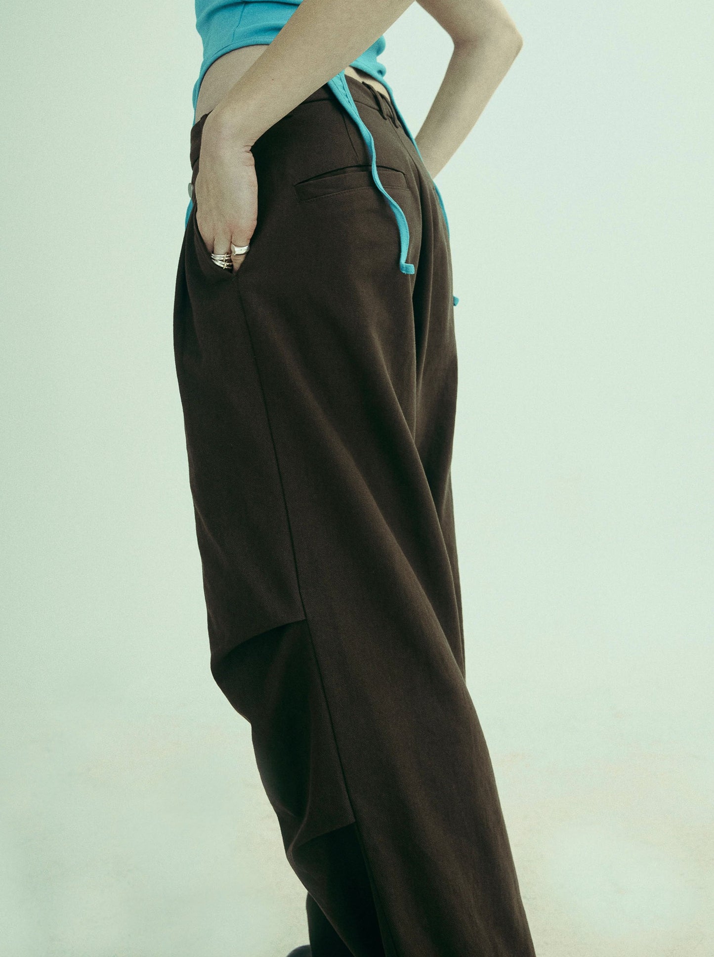 *restocked* BEEKEI pant - bark