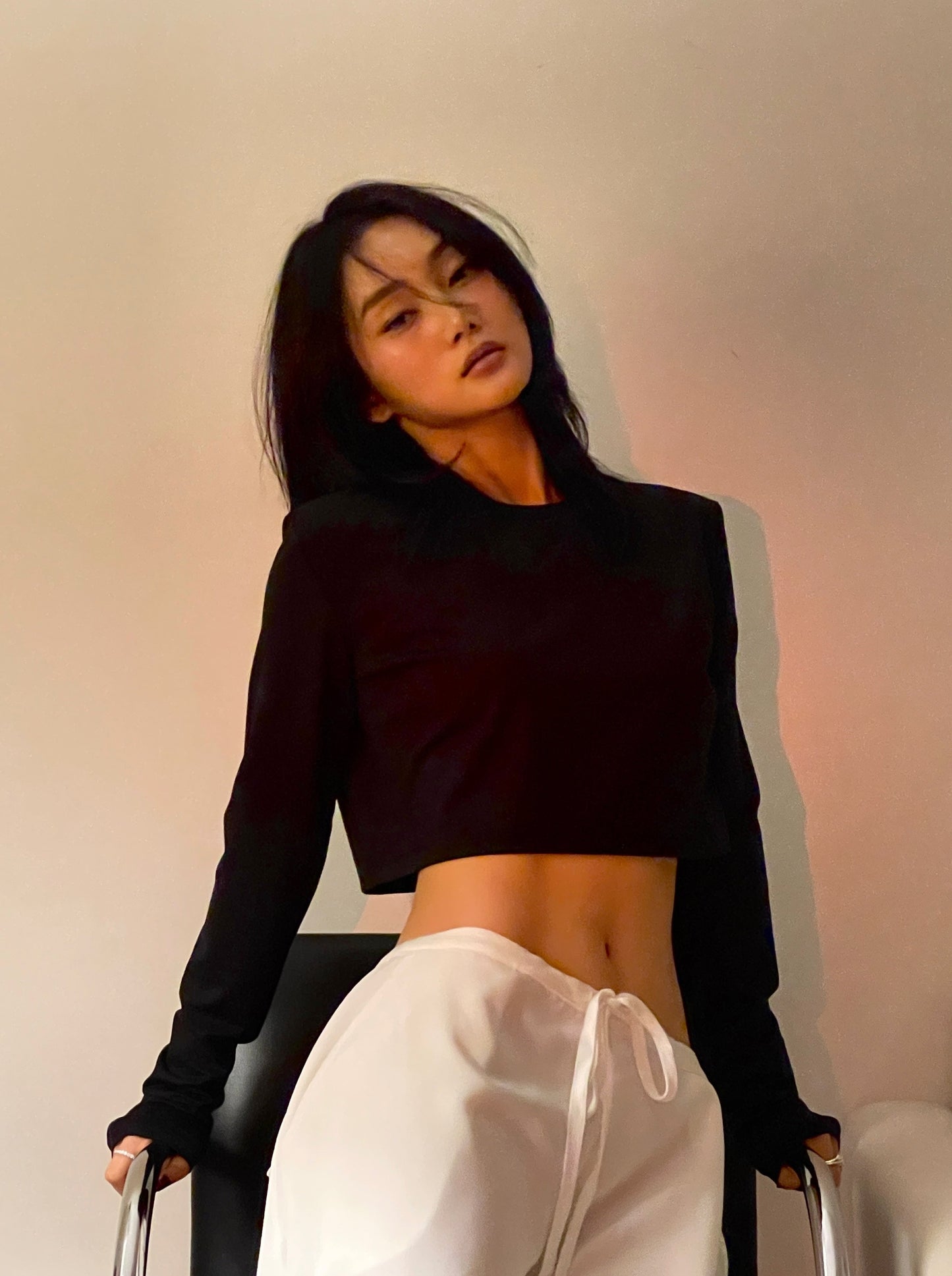 VIDA long sleeve cropped t-shirt - black