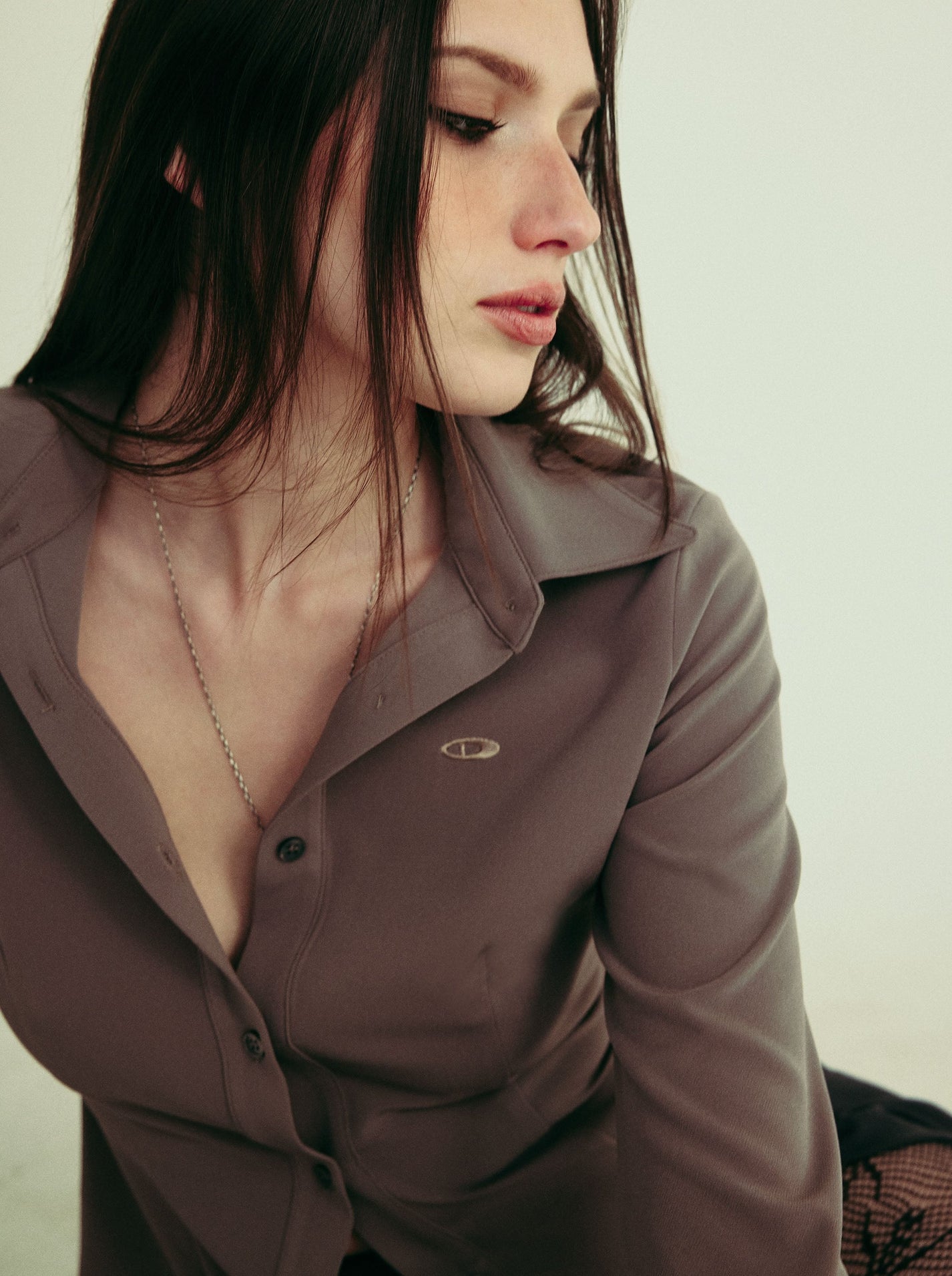 *sample sale* NICOLA shirt - desert taupe - uniform person