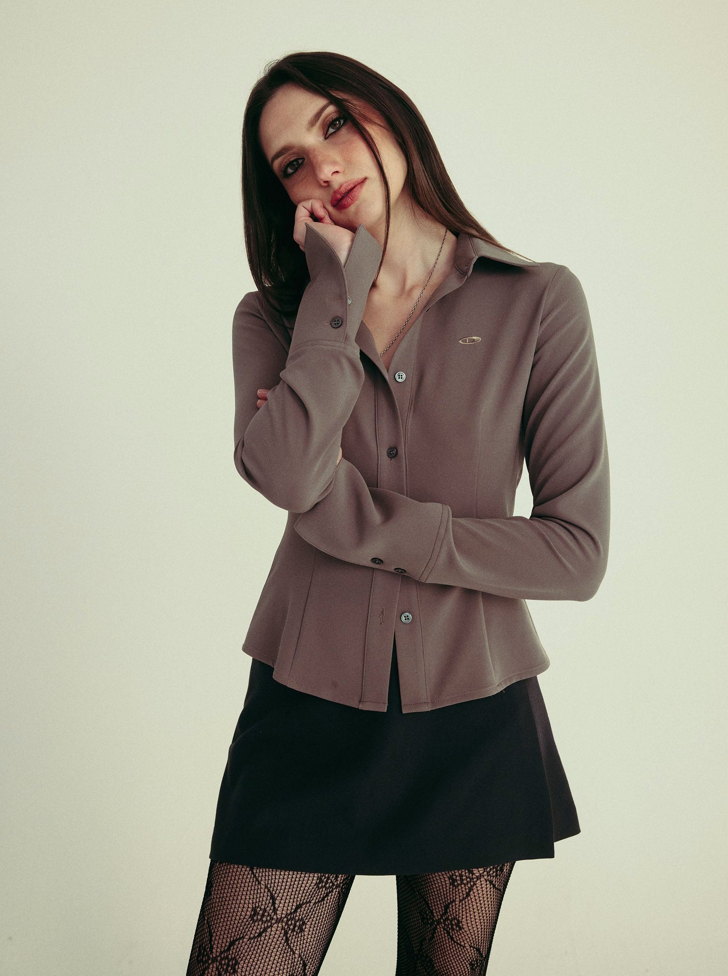 *sample sale* NICOLA shirt - desert taupe - uniform person