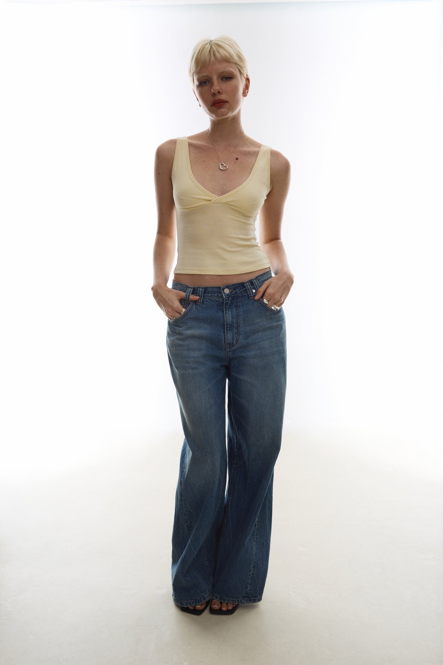 UP DENIM 002 : Reverie - boy blue - uniform person