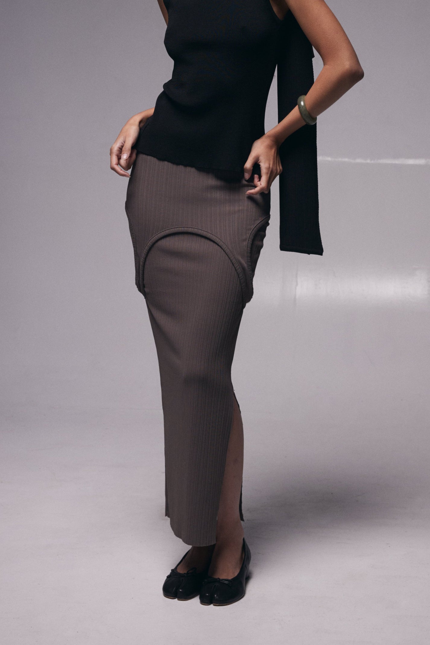 *sample sale* SHIV tube - taupe - uniform person