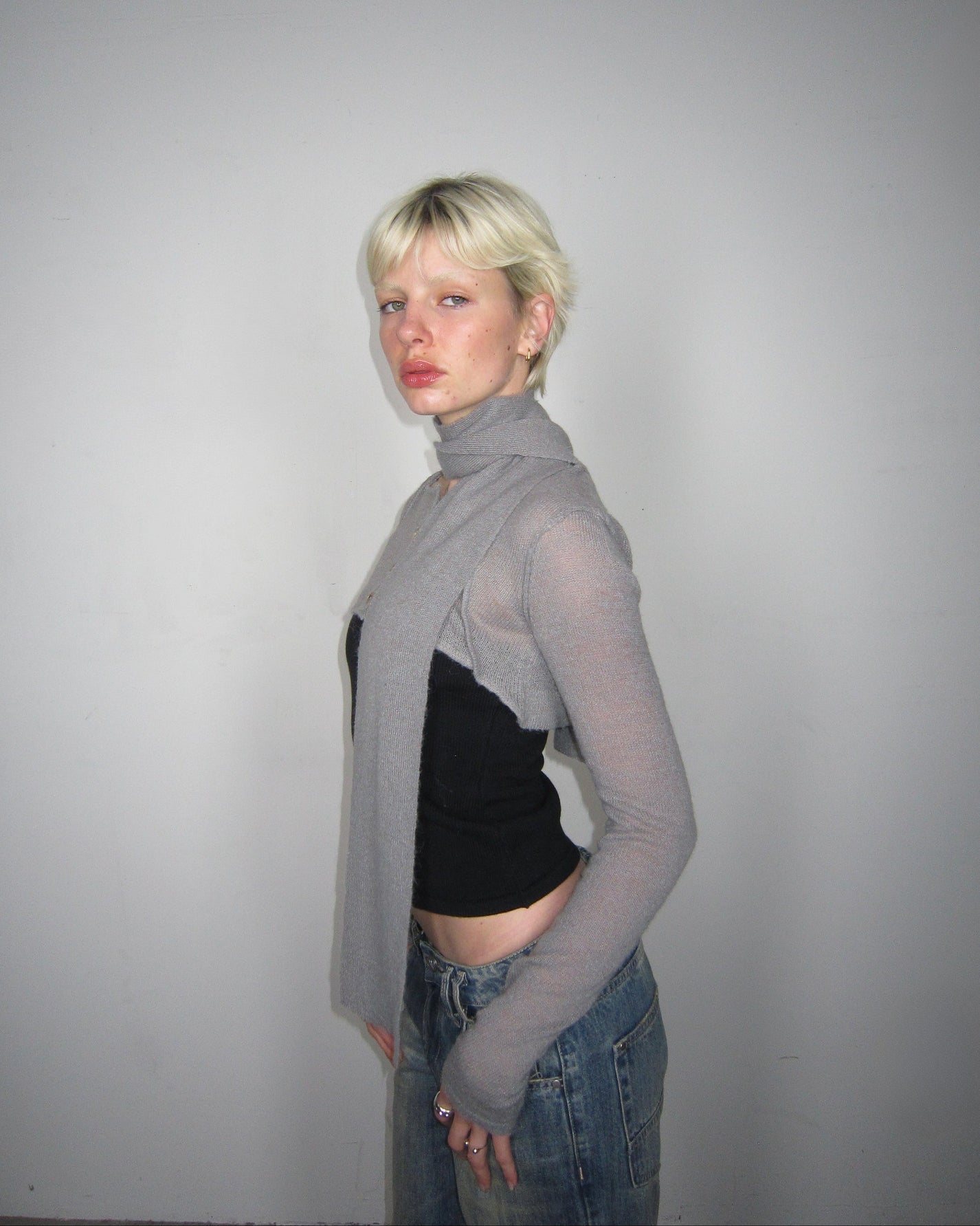 AIRA cardigan - bunny grey - uniform person